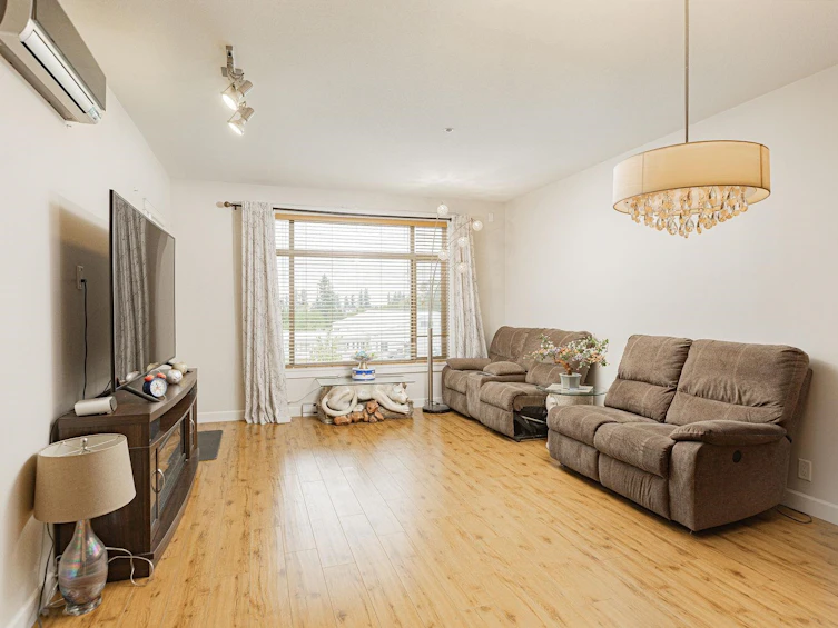 405-8067 207 Street, Langley, BC, V2Y 0N9