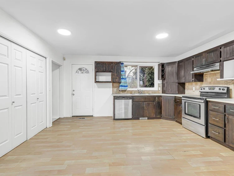 6020 Tyson Road, Chilliwack, BC, V2R 3R5 - 3