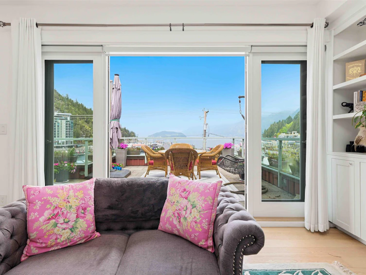 PH 1-6688 Royal Avenue, West Vancouver, BC, V7W 2B9 - 10