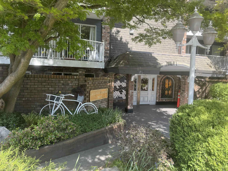 109-3875 W 4th Avenue, Vancouver, BC, V6R 4H8 - 2