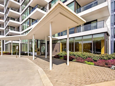 204-5629 Birney Avenue - 3