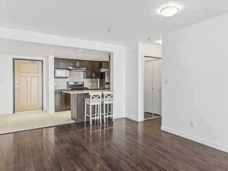 203-1212 Main Street, Squamish, BC, V8B 0A6 - 2