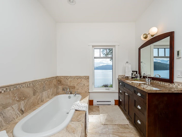766 The Grove Road, Gambier Island, BC, V0N 1V0 - 20