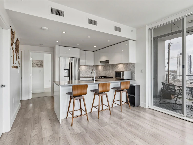 905-8570 Rivergrass Drive, Vancouver, BC, V5S 0H4 - 3