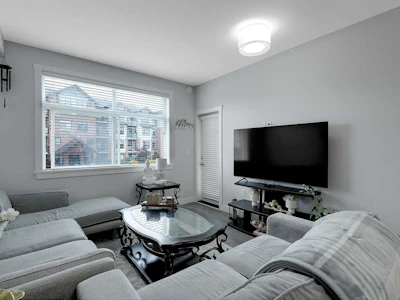 201-19940 Brydon Crescent - 3