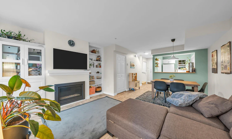 19-123 Seventh Street