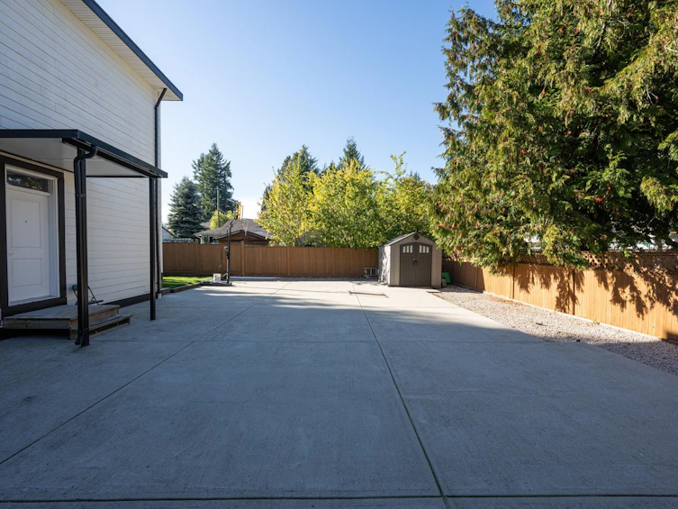 2301 153 Street, Surrey, BC, V4A 4R3 - 4