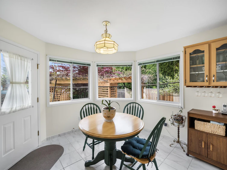14076 86a Avenue, Surrey, BC, V3W 0V9 - 14