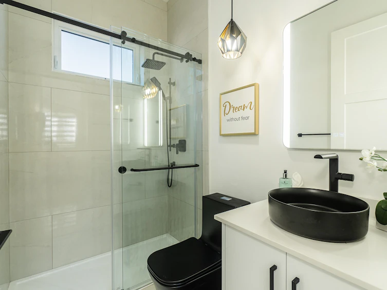 4152 Pender Street, Burnaby, BC, V5C 2M2 - 12