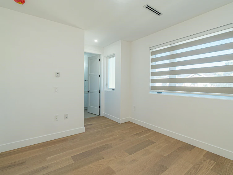 4152 Pender Street, Burnaby, BC, V5C 2M2 - 26