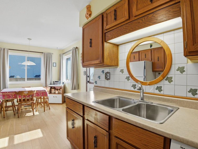 474 Shannon Way, Delta, BC, V4M 2W5 - 13