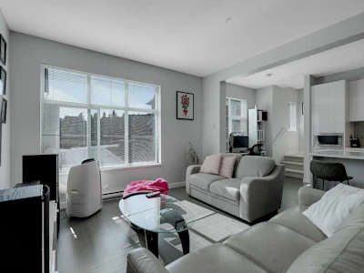 2802-23061 Lougheed Avenue - 4