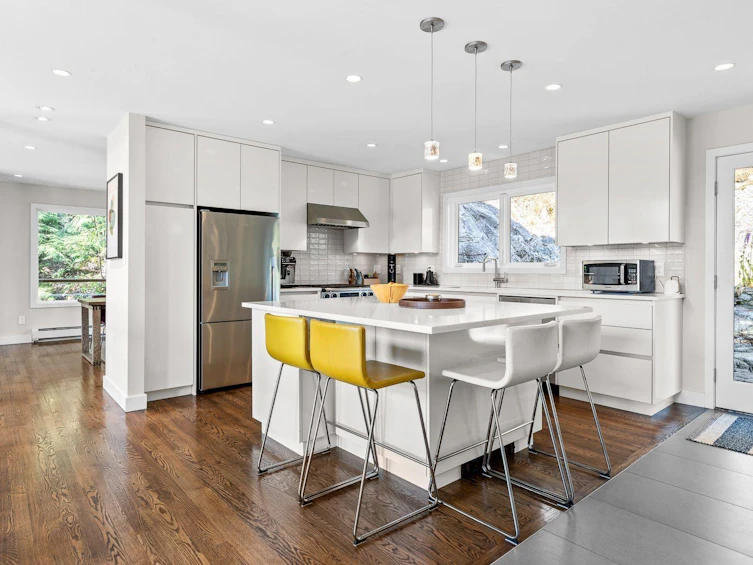6965 Marine Drive, West Vancouver, BC, V7W 2T4 - 9