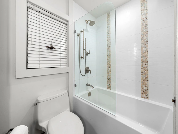 2010 Mackay Avenue, North Vancouver, BC, V7P 2M7 - 23