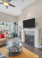 403 2970 Princess Crescent