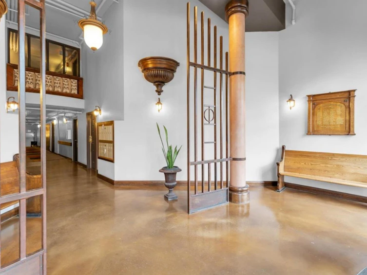 303-2525 Quebec Street, Vancouver, BC, V5T 4R5 - 22