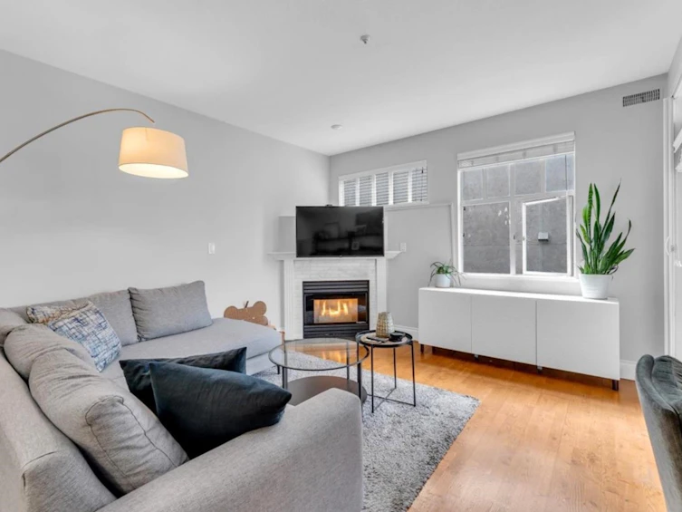 303-2525 Quebec Street, Vancouver, BC, V5T 4R5 - 4