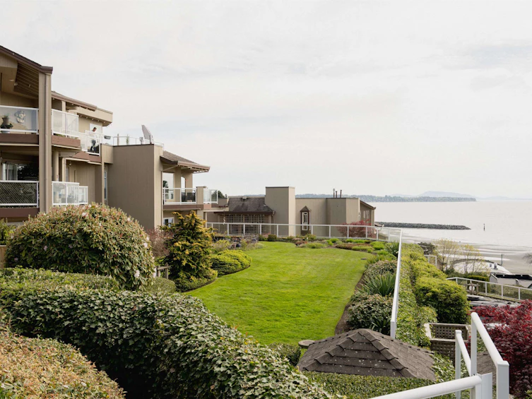 102-15025 Victoria Avenue, Surrey, BC, V4B 1G2 - 20