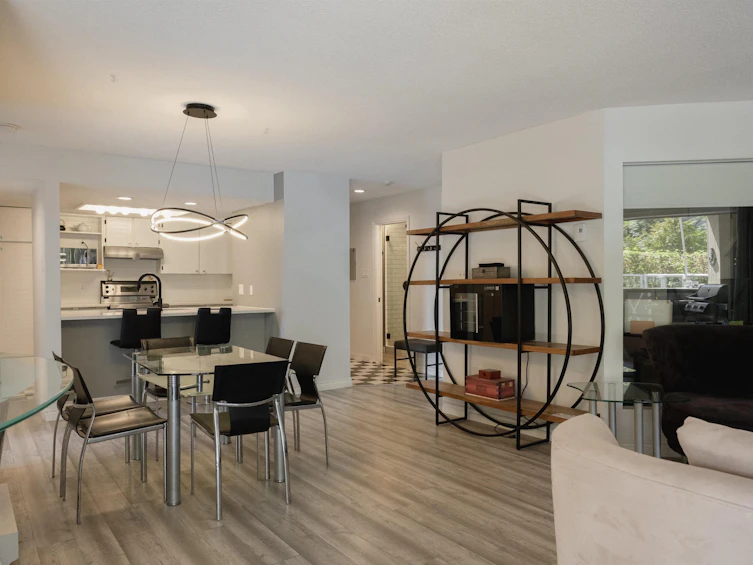 102-15025 Victoria Avenue, Surrey, BC, V4B 1G2 - 6