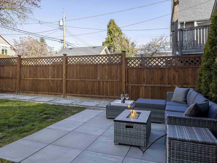 4327 Perry Street, Vancouver, BC, V5N 3X6 - 25