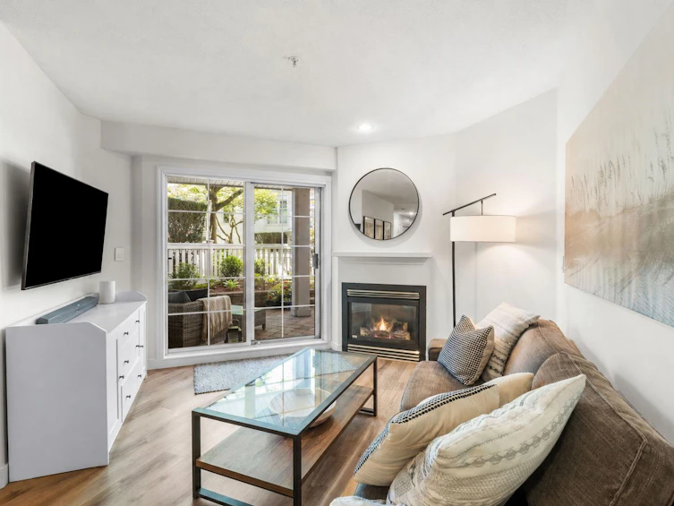 113-147 E 1st Street, North Vancouver, BC, V7L 1B2 - 3