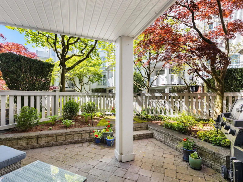 113 - 147 E 1st Street, North Vancouver BC V7L 1B2