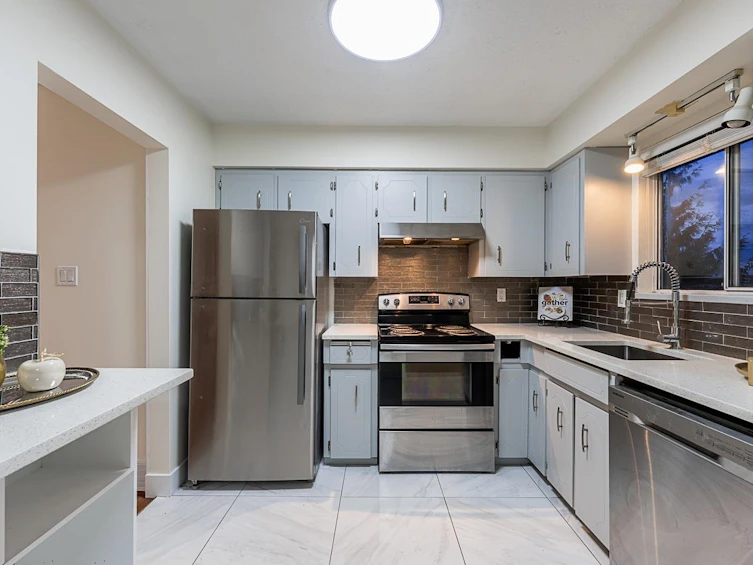 26490 28b Avenue, Langley, BC, V4W 3B1 - 3