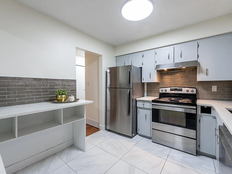26490 28b Avenue, Langley, BC, V4W 3B1 - 2