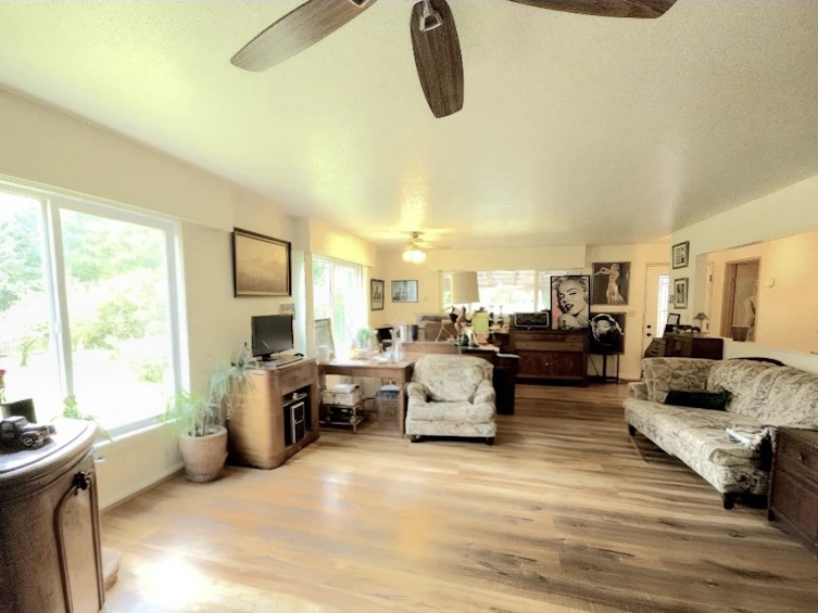 27383 Dogwood Valley Road, Hope, BC, V0X 1L3 - 8