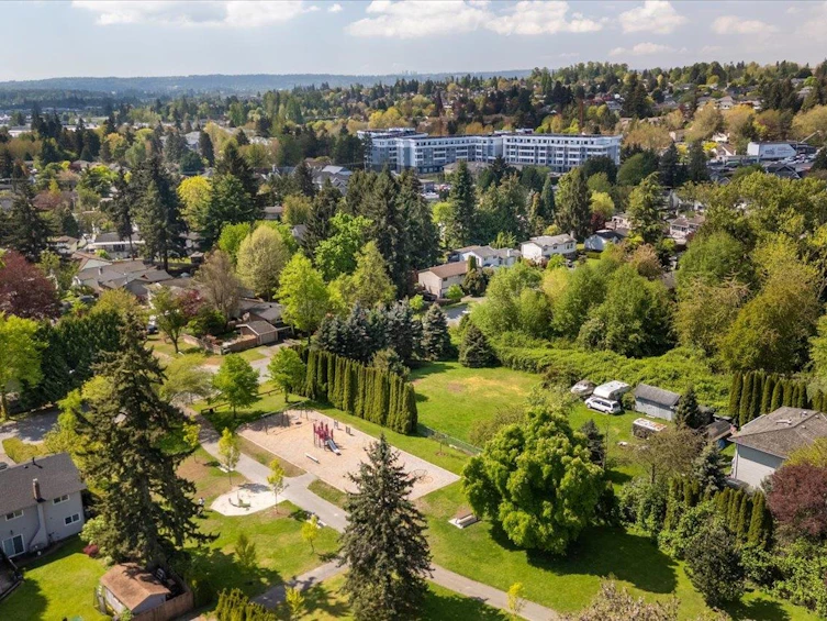 19426 63a Avenue, Surrey, BC, V3S 7L6 - 25
