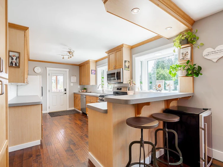 14205 Melrose Drive, Surrey, BC, V3R 5R3 - 8