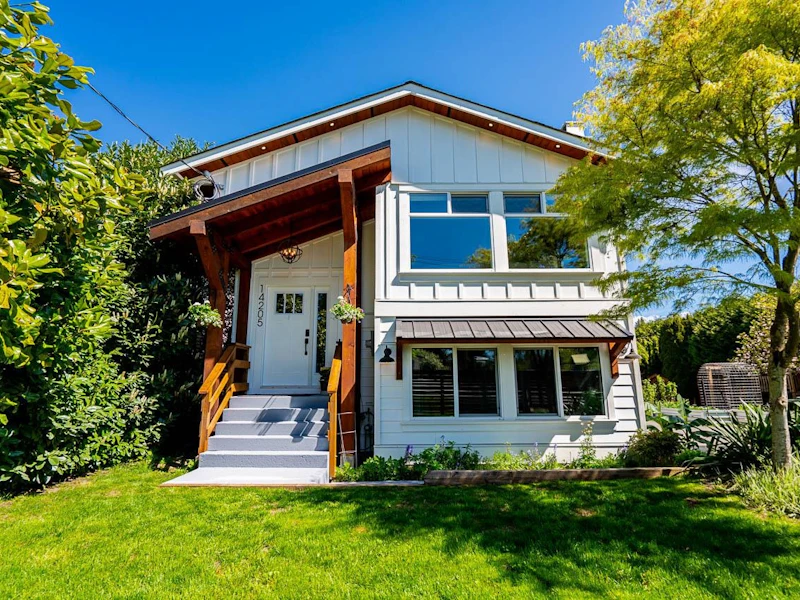14205 Melrose Drive, Surrey BC V3R 5R3