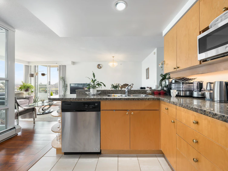 1201-1228 Marinaside Crescent, Vancouver, BC, V6Z 2W4 - 9