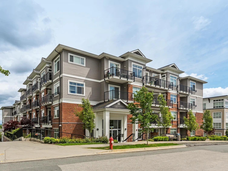 416-6480 195a Street, Surrey, BC, V4N 6P1