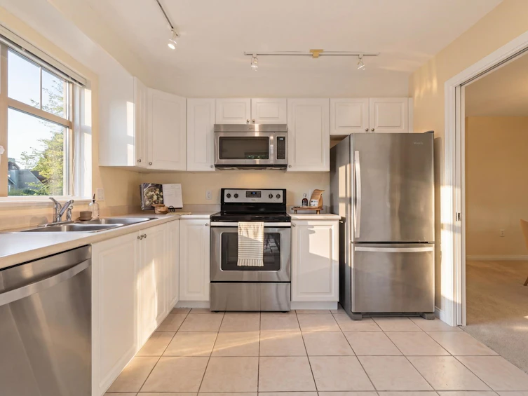 405-2059 Chesterfield Avenue, North Vancouver, BC, V7M 2P4 - 20