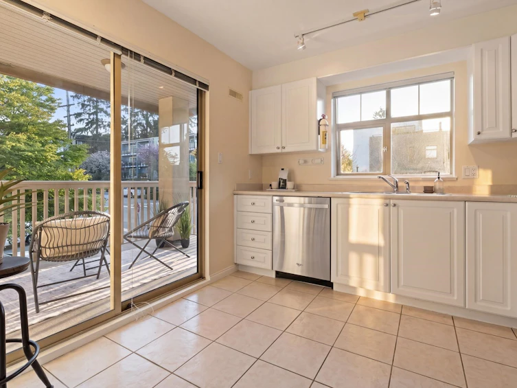 405-2059 Chesterfield Avenue, North Vancouver, BC, V7M 2P4 - 16