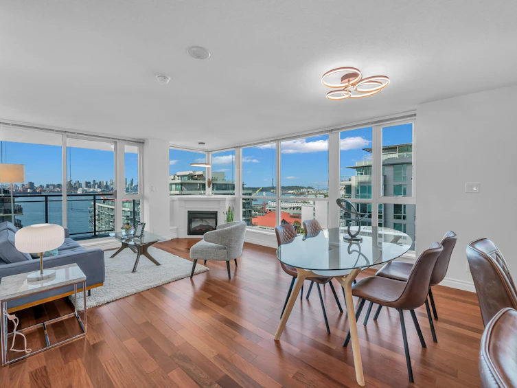 1206-188 E Esplanade, North Vancouver, BC, V7L 4Y1 - 3