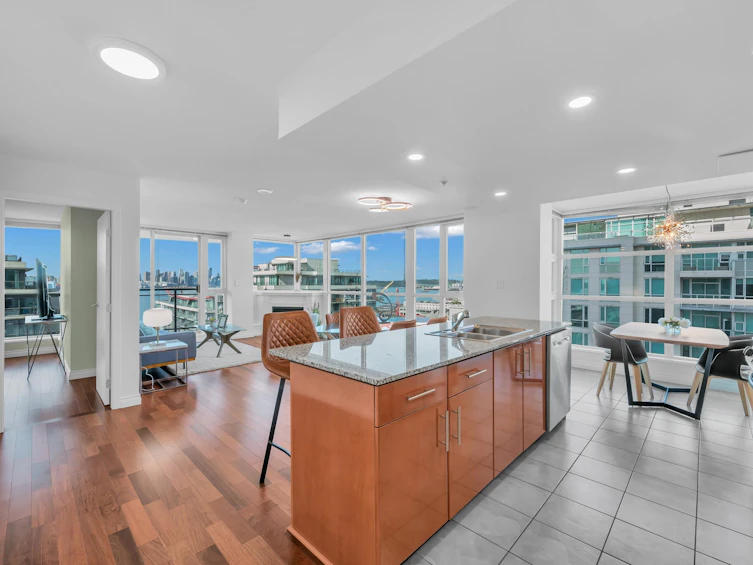 1206-188 E Esplanade, North Vancouver, BC, V7L 4Y1 - 13