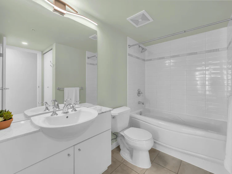 1206-188 E Esplanade, North Vancouver, BC, V7L 4Y1 - 25