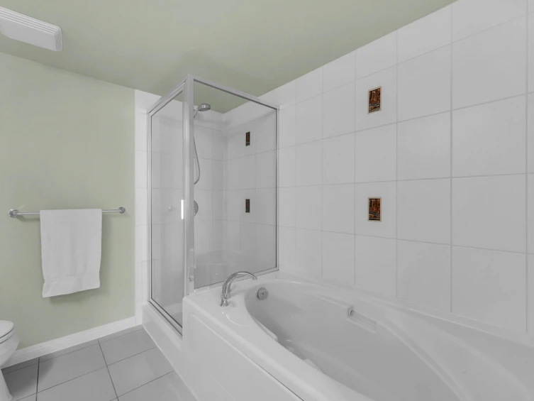 1206-188 E Esplanade, North Vancouver, BC, V7L 4Y1 - 24