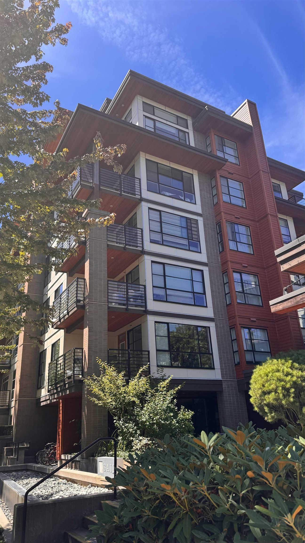 301-5983 Gray Avenue, Vancouver, BC, V6S 0G8