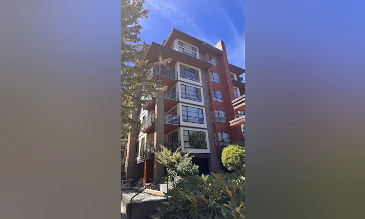 301-5983 Gray Avenue