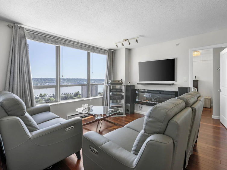 1901-850 Royal Avenue, New Westminster, BC, V3M 1A6 - 5
