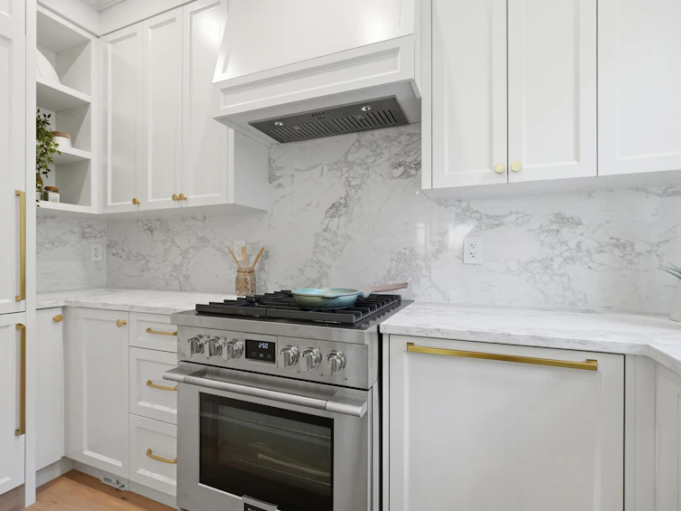 690 E Windsor Road, North Vancouver, BC, V7N 1K7 - 16