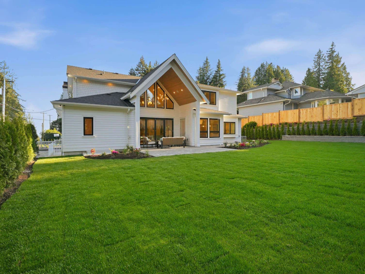 690 E Windsor Road, North Vancouver, BC, V7N 1K7 - 39