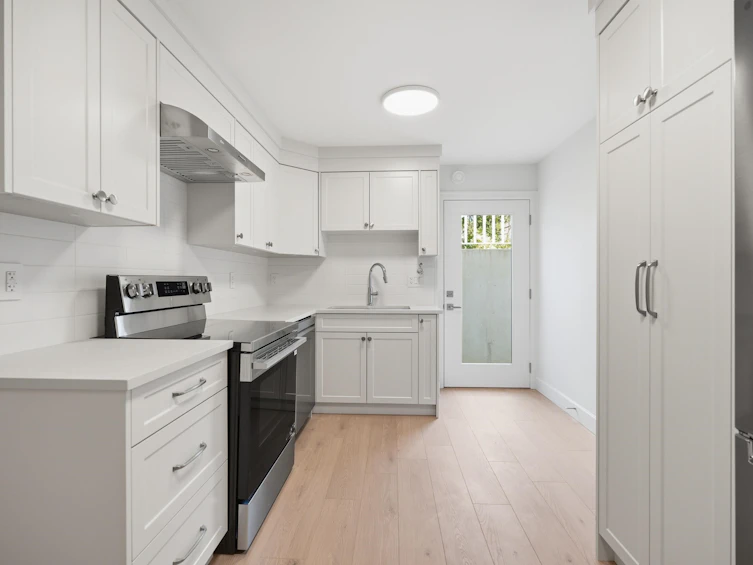 690 E Windsor Road, North Vancouver, BC, V7N 1K7 - 35