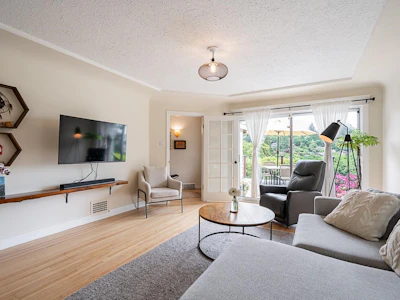 6577 Marine Drive - 5