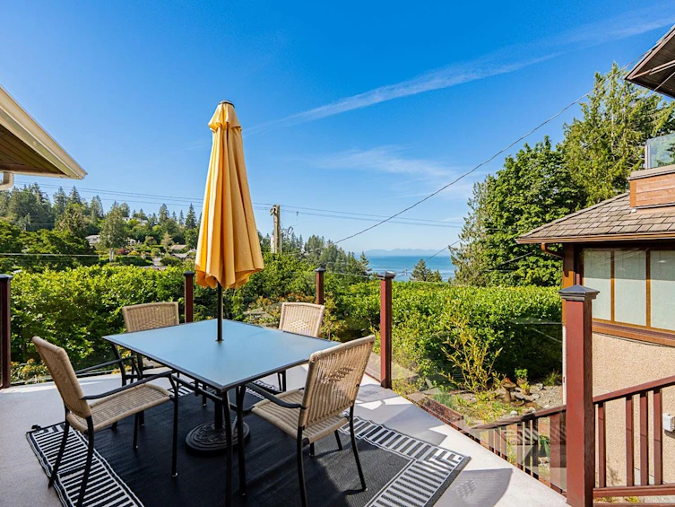 6577 Marine Drive, West Vancouver, BC, V7W 2S8 - 3