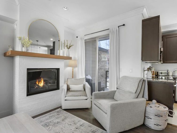8-3025 Baird Road, North Vancouver, BC, V7K 2G5 - 6