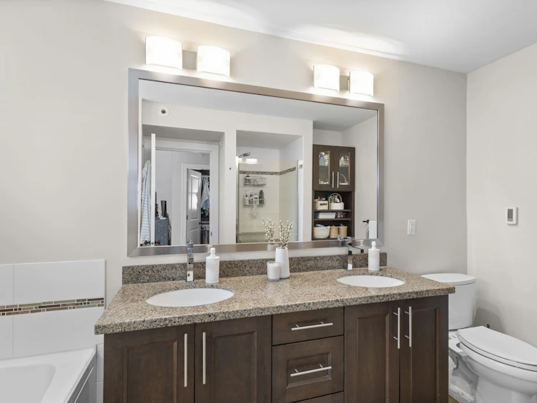 8-3025 Baird Road, North Vancouver, BC, V7K 2G5 - 26